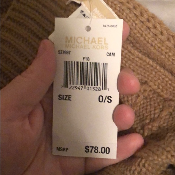 Authentic Michael Kors Scarf - Picture 1 of 3